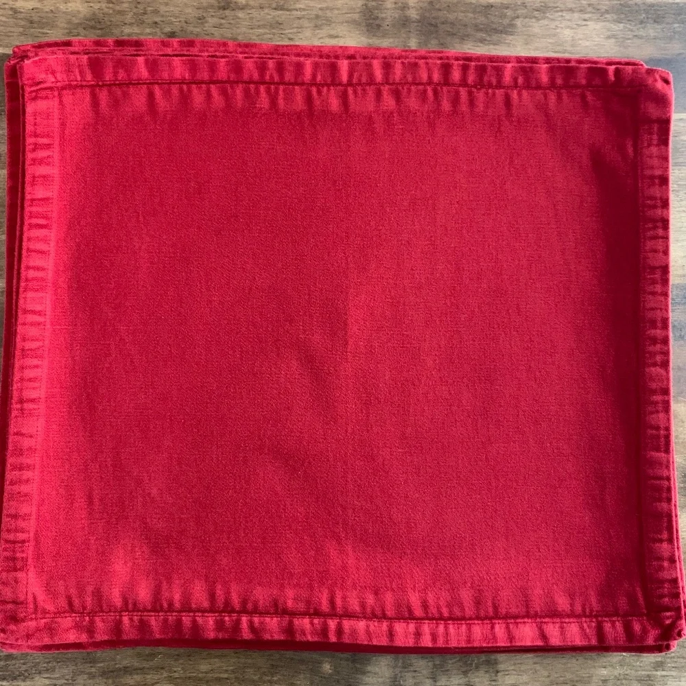 Crate & Barrel Vermillion Sateen Napkins – Set of 12 – 18” Red Cotton Blend